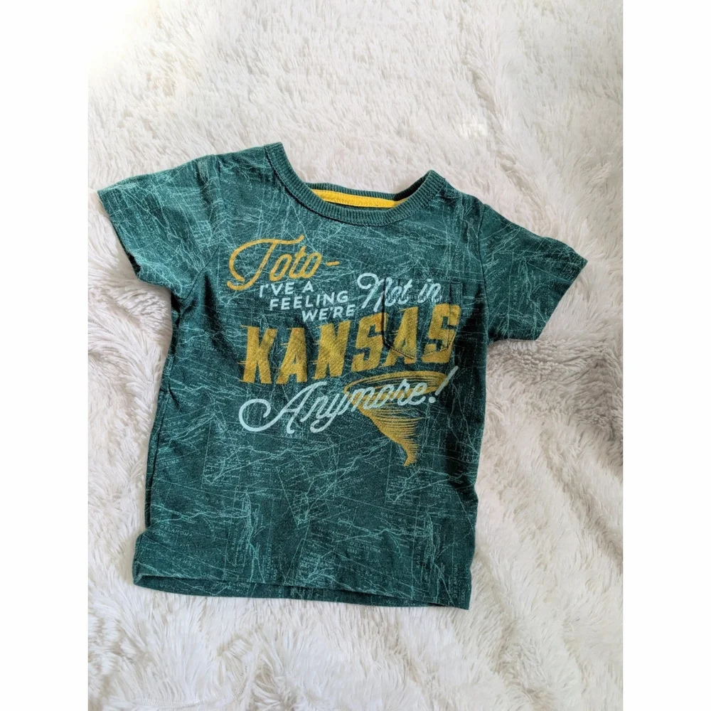 Genuine Kids Oshkosh Wizard Of Oz Green Graphic Short Sleeve Pocket Shirt 18 Mon